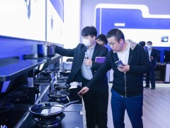 海尔首创双腔免拆洗：内外都干净